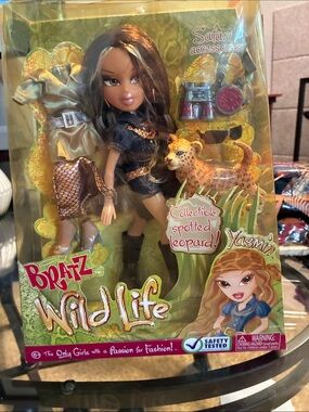 Bratz Wildlife Yasmin Doll with Brown Outfit and Spotted Leopard 2008